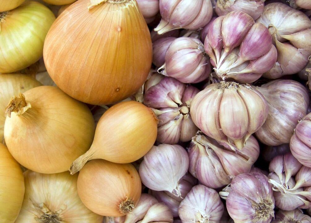 onion and garlic to eliminate parasites